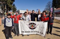 AYKUT ERDOĞDU - CHP PM Üyesi Erdoğdu, Teneffüs Parkı Ziyaret Etti