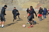 İRFAN BUZ - Evkur Yeni Malatyaspor 3 Puana Şartlandı