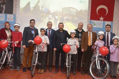İzmit'te 423 Öğrenci Daha Bisikletine Kavuştu