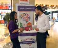 EPİLEPSİ HASTALIĞI - Piazza'da Ziyaretçiler Epilepsi Hastalığına Karşı Bilgilendirildi
