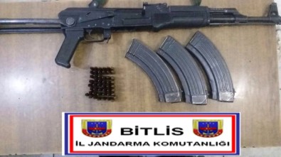 Bitlis'te Kaleşnikof Piyade Tüfeği Ele Geçirildi