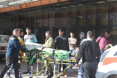 El Bab'da Yaralanan ÖSO Mensupları Türkiye'ye Getirildi