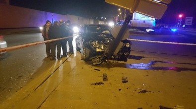 Ankara'da İki Otomobil Çarpıştı Açıklaması 5 Yaralı