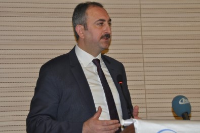 Gaziantep'te 'Yeni Anayasa Ve Başkanlık Sistemi' Paneli