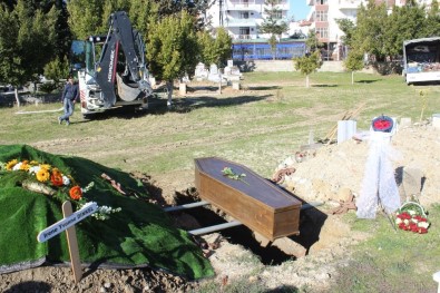 İsviçreli İrene, Aşığı Olduğu Side'de Toprağa Verdi