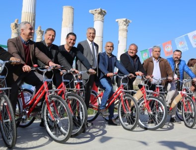 Mezitli'nin Muhtarları Artık Bisikletli