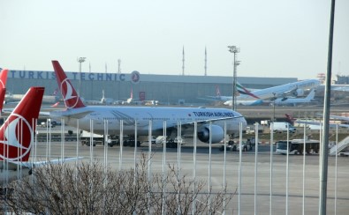 THY'nin Toronto Uçağında Bomba İhbarı