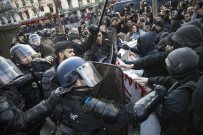 ULUSAL CEPHE - Fransa'da Gençlerin Gösterileri Bitmiyor