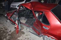 Milas'ta Spin Atan Bir Araç Kaza Yaptı; 1'İ Ağır 4 Yaralı