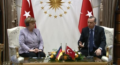 Erdoğan Merkel Görüşmesinde Neler Konuşuldu ?