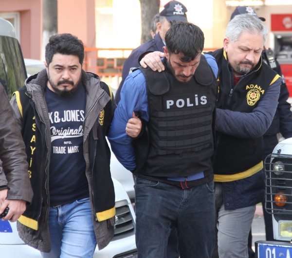 Diri diri gömdüler!