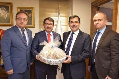 Şehzadeler Belediyesi Salih Koca'yı Ağırladı