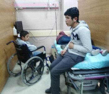 Adıyaman'da 21 Öğrenci Zehirlenme Şüphesiyle Hastaneye Kaldırıldı