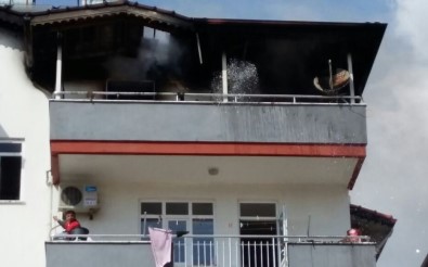 Manavgat'ta Korkutan Ev Yangını