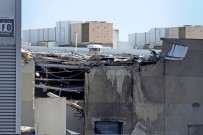 UÇAK KAZASI - Melbourne'de AVM'nin üzerine uçak düştü: 5 ölü