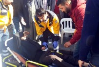 DEMOKRASİ PARKI - Otomobil Bisiklete Çarptı Açıklaması 1 Yaralı