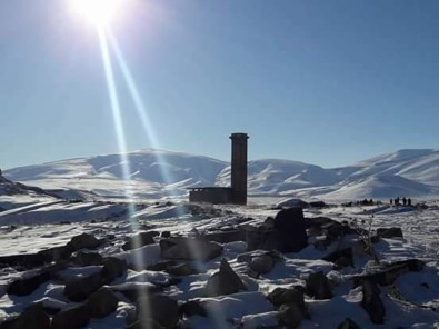 TÜRSAB Üyeleri Kars'ın Tarihi Ve Kültürel Yerlerini Gezdi