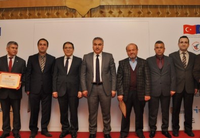 Uşak'ta 'Gençler Mutlu Yarınlar Umutlu' Projesi Kapanış Töreni Gerçekleşti