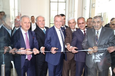 UAÜ Ve Kızılay'dan Anlamlı Proje