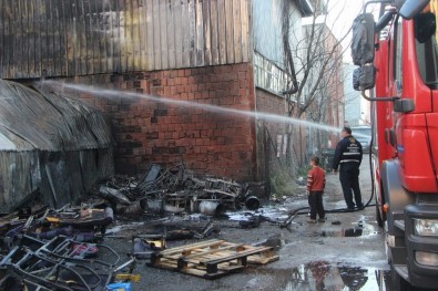 Bursa'da Hurdalık Yangını Korkuttu