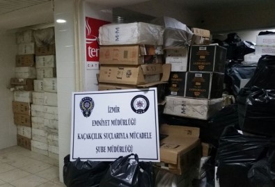 İzmir'de 266 Bin Kaçak Sigara Ele Geçirildi