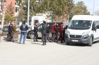 YAKALAMA EMRİ - Karaman'da Aranan 12 Kişiden 3'Ü Tutuklandı