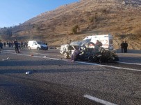 Katliam gibi kaza: 4 ölü, 2 yaralı