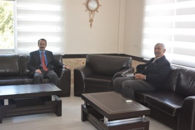 Kaymakam Taşdan, İade-İ Ziyaretlere Başladı