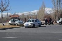 Niğde'de Trafik Kazası Açıklaması 3 Yaralı