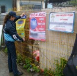 Sapanca'da İzinsiz Asılan Tabelalar Sökülüyor