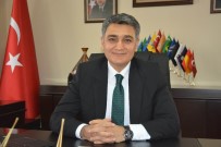 Tarihi Maçın Topuna İlk Teklif Müdür Zeybek'ten