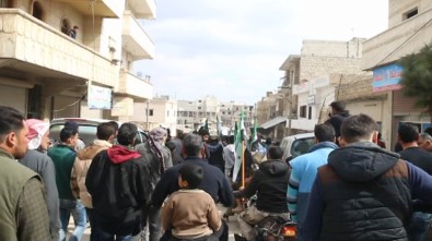 Halep'te Esed Ve DEAŞ Karşıtı Gösteri