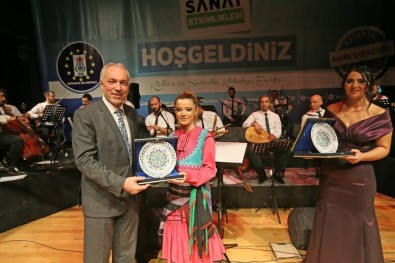 Kütahya'da Türk Halk Müziği Konseri
