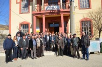 ZEKERIYA SARıKOCA - Vali Ceylan  Mahalle Sakinleriyle Bir Araya Geldi