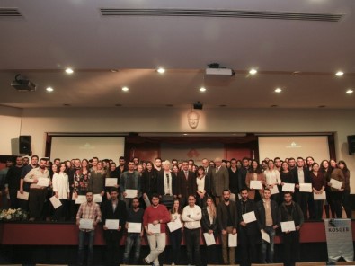 İzmir Ekonomi Öğrencilerine Girişimcilik Sertifikası