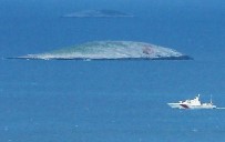 KARDAK - Yunan Askeri Kardak Kayalıklarının Önünden Bile Geçemedi