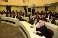 ÜMIT TOKCAN - Başkan Çolakbayrakdar, 2017 Projelerini Meclis Üyelerine Anlatta