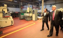 MAKİNE FABRİKASI - Başkan Karaosmanoğlu, Fabrika Yöneticileri Ve Çalışanlarını Ziyaret Etti