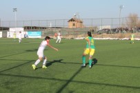 ALİ RIZA ÖZTÜRK - İnönü Üniversitesispor Sahasında 62 Pertekspor'u 2-1'Lik Skorla Geçti