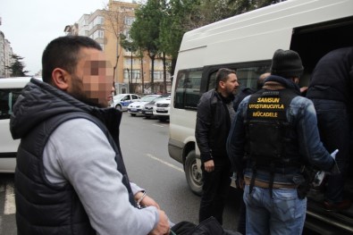 İstanbul'dan Getirilen Uyuşturucu Hapla İlgili 4 Kişi Tutuklandı