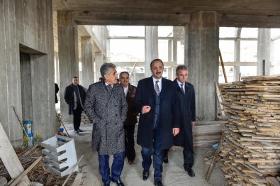 Başkan Akgül, Başak Merkez Camii İnşaatını İnceledi