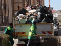 ÇÖP EV - Binlerce Kişinin Yaşadığı Sitedeki Çöp Daire Görenleri Şaşkına Çevirdi