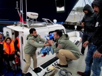 Çeşme'de 50 Sığınmacı Yakalandı