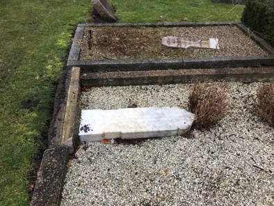 Danimarka'da Müslüman Mezarlarına Çirkin Saldırı