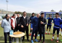 OĞUZ ÇETIN - Eski Dostlar Bir Arada