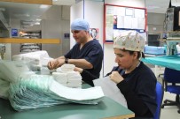 GAZLI BEZ - Mikroplarla Savaş Görme Engelli 2 Arkadaşa Emanet