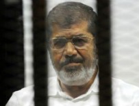 POLİS AKADEMİSİ - Mursi: Ülkenin Cumhurbaşkanı hala benim