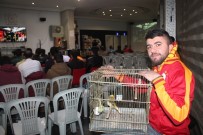 EVDE TEK BAŞINA - Niğdeli Taraftar Derbiyi 'Sneijder' İle Birlikte İzledi