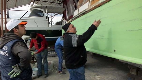 Üniversiteyi bırakıp tekne imal etmeye başladı!