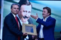 SELAMİ ŞAHİN - Başkan Uysal'dan Selami Şahin'e Kutlama